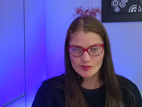 Camila-ventura online show from November 20, 2025, 7:46 pm