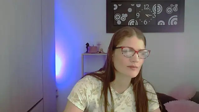 Camila-ventura online show from May 5, 2026, 8:17 pm