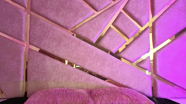 Zafiro claire online show from November 15, 2025, 6:48 pm