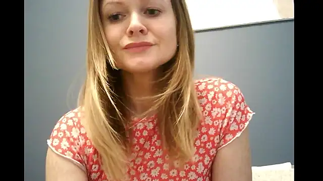 Snapshot of Ginger-bb chatting on November 19, 2025, 7:30 am Ginger-bb online show from November 19, 2025, 7:30 am