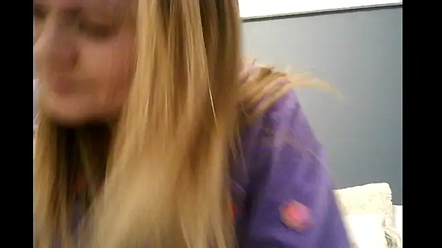 Snapshot of Ginger-bb chatting on December 3, 2025, 7:38 am Ginger-bb online show from December 3, 2025, 7:38 am