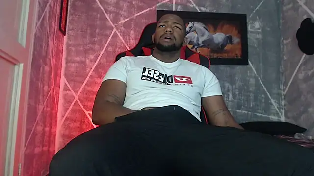 big blackmen19 online show from October 24, 2025, 1:07 pm