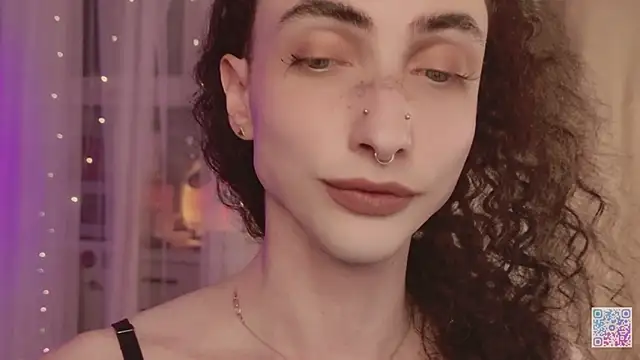 Queen of tease online show from June 20, 2026, 11:51 pm