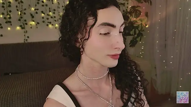 Queen of tease online show from July 8, 2026, 3:44 am