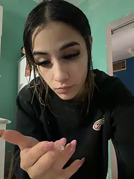 Babylovetiernax online show from November 29, 2025, 3:48 pm