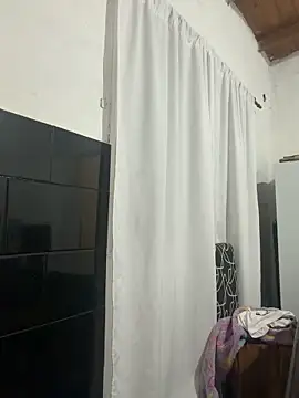 Babylovetiernax online show from June 11, 2026, 3:48 am