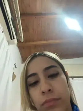 Babylovetiernax online show from June 17, 2026, 11:38 pm