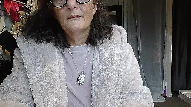 Mistress-Ivy51 online show from October 15, 2025, 7:19 am