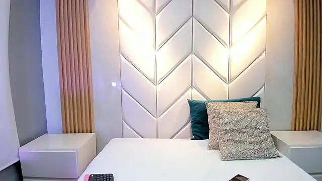 BarbieMonet online show from October 26, 2025, 12:00 pm