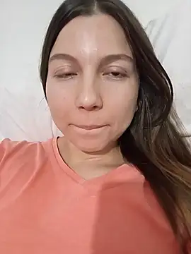 Arianna Moss online show from October 8, 2025, 7:33 pm