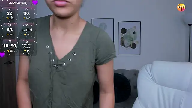 Snapshot of Ayshel_cooperr chatting on October 15, 2025, 4:01 am Ayshel cooperr online show from October 15, 2025, 4:01 am