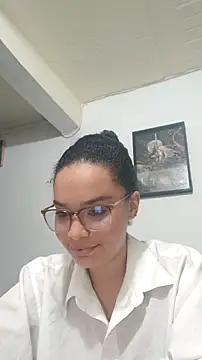 Snapshot of Ayshel_cooperr chatting on November 14, 2025, 12:20 am Ayshel cooperr online show from November 14, 2025, 12:20 am