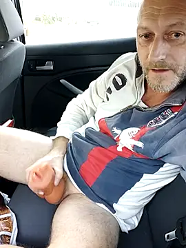 cazzoweb online show from October 19, 2025, 2:07 pm