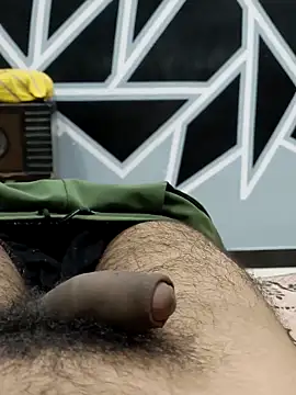 Snapshot of Bull54321 chatting on September 20, 2025, 6:42 pm Bull54321 online show from September 20, 2025, 6:42 pm