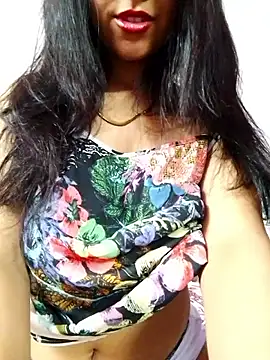 Snapshot of Princessa05 chatting on October 28, 2025, 1:25 pm Princessa05 online show from October 28, 2025, 1:25 pm