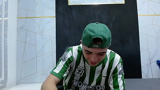 dia fax18 online show from January 7, 2026, 8:44 pm