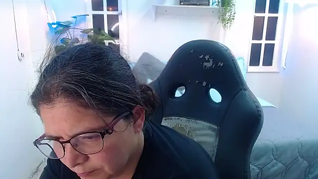 Snapshot of Linda_banks_ chatting on September 17, 2025, 9:22 am Linda banks online show from September 17, 2025, 9:22 am