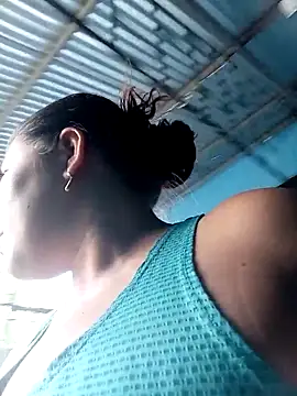 Snapshot of hotmom33 chatting on September 28, 2025, 11:59 am hotmom33 online show from September 28, 2025, 11:59 am