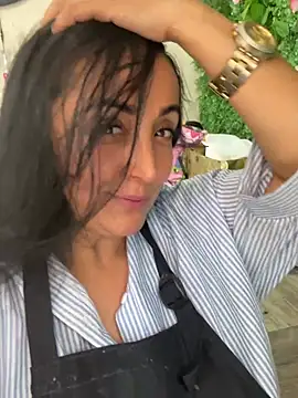 hotadhara01 online show from March 27, 2026, 3:23 pm