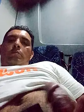 Snapshot of 125Delfin90 chatting on November 11, 2025, 2:33 am 125Delfin90 online show from November 11, 2025, 2:33 am