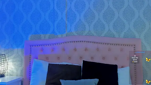 Snapshot of OnlyGia chatting on September 22, 2025, 8:22 pm OnlyGia online show from September 22, 2025, 8:22 pm