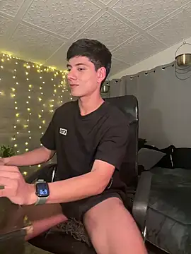 Snapshot of jim_dj chatting on February 8, 2026, 11:19 pm jim dj online show from February 8, 2026, 11:19 pm