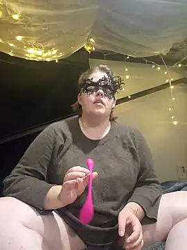 Snapshot of VeiledMuse chatting on November 23, 2025, 2:11 am VeiledMuse online show from November 23, 2025, 2:11 am