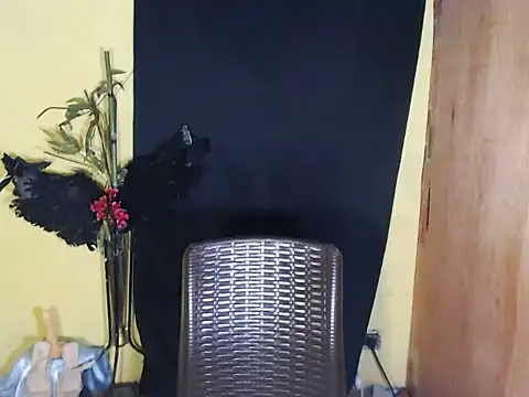 YourHotPinayTS online show from February 28, 2026, 6:14 am