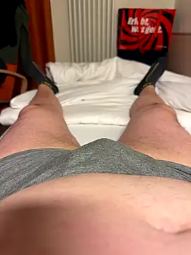 Snapshot of NaTolleWurst chatting on November 25, 2025, 9:59 pm NaTolleWurst online show from November 25, 2025, 9:59 pm