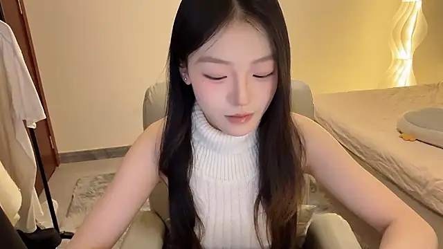 Robin-o3 online show from April 12, 2026, 6:13 pm