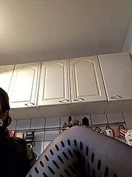 ShineBright88 online show from January 5, 2026, 8:01 pm