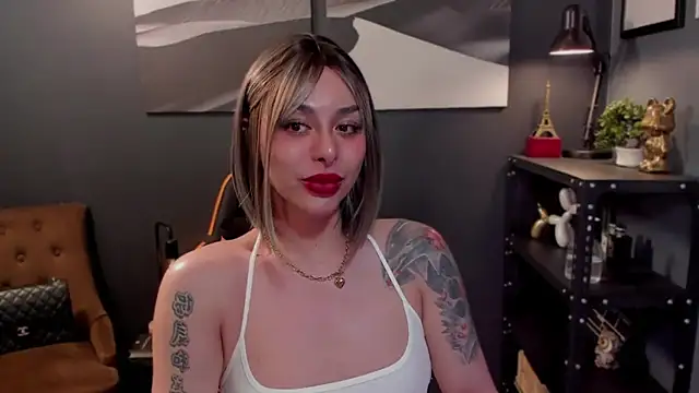 Snapshot of LUNACOCKSLAYER chatting on September 27, 2025, 5:56 am LUNACOCKSLAYER online show from September 27, 2025, 5:56 am