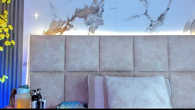 Snapshot of KarolBlanco chatting on July 1, 2026, 7:24 pm KarolBlanco online show from July 1, 2026, 7:24 pm