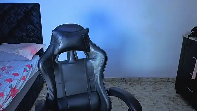 Snapshot of Ryan_Doretti chatting on October 19, 2025, 11:55 am Ryan Doretti online show from October 19, 2025, 11:55 am