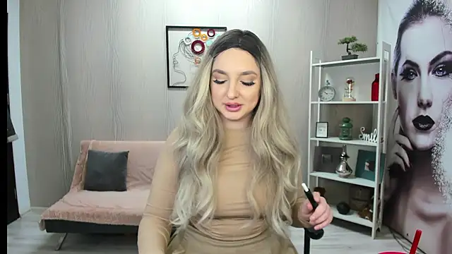 JaquelinLaurent online show from March 16, 2026, 8:13 pm