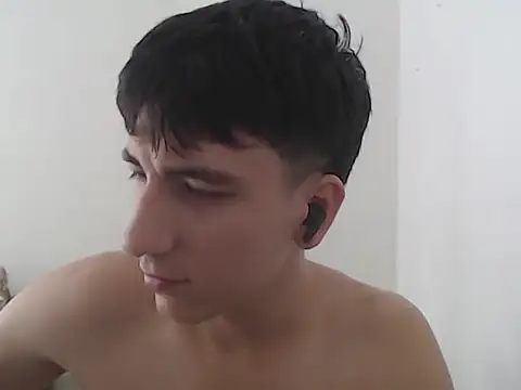 younewmaster online show from February 13, 2026, 4:36 pm