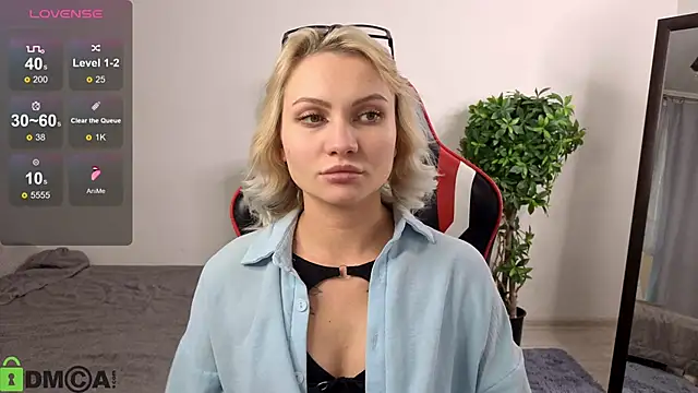 Snapshot of Cameronlovely_ chatting on October 30, 2025, 8:27 am Cameronlovely online show from October 30, 2025, 8:27 am