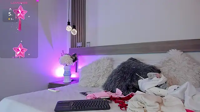 Snapshot of Keithy_Carter chatting on September 13, 2025, 1:33 pm Keithy Carter online show from September 13, 2025, 1:33 pm