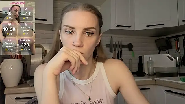 Snapshot of Edena_ chatting on June 12, 2026, 1:21 pm Edena online show from June 12, 2026, 1:21 pm