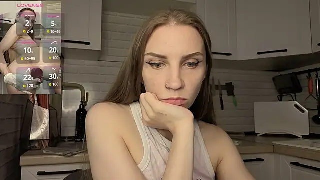 Snapshot of Edena_ chatting on June 13, 2026, 2:26 pm Edena online show from June 13, 2026, 2:26 pm