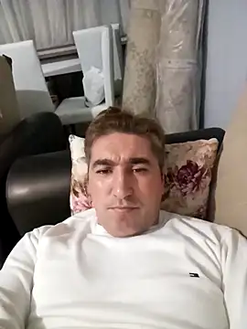 mert0359 online show from November 5, 2025, 5:13 pm