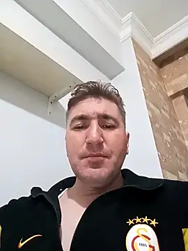 mert0359 online show from April 22, 2026, 8:21 pm