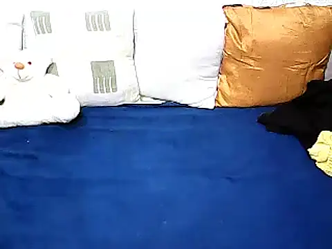 xxhottinybabe online show from January 13, 2026, 2:39 am