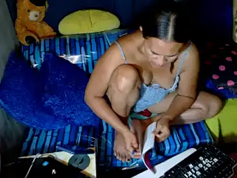 xxloveheart online show from September 10, 2025, 10:43 pm