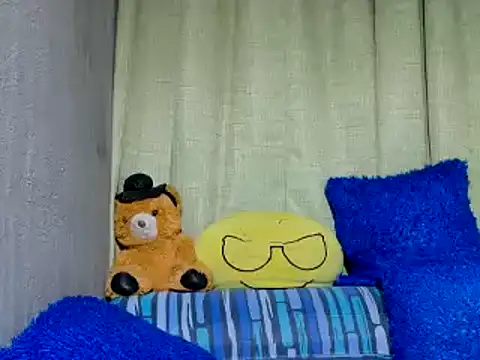 xxloveheart online show from March 14, 2026, 10:15 pm