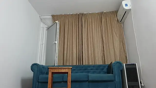 BLOND GOD online show from July 5, 2026, 9:44 pm