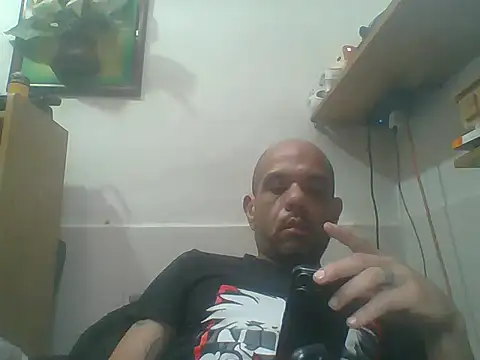 mexhotbi online show from April 15, 2026, 7:58 pm