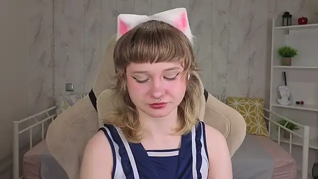 Tori Cutie online show from May 23, 2026, 12:05 am