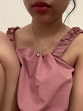 Nguyenha11 online show from March 19, 2026, 6:06 am