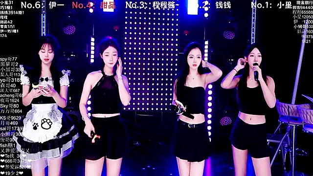 Snapshot of ZZ00033S chatting on January 13, 2026, 8:41 am ZZ00033S online show from January 13, 2026, 8:41 am